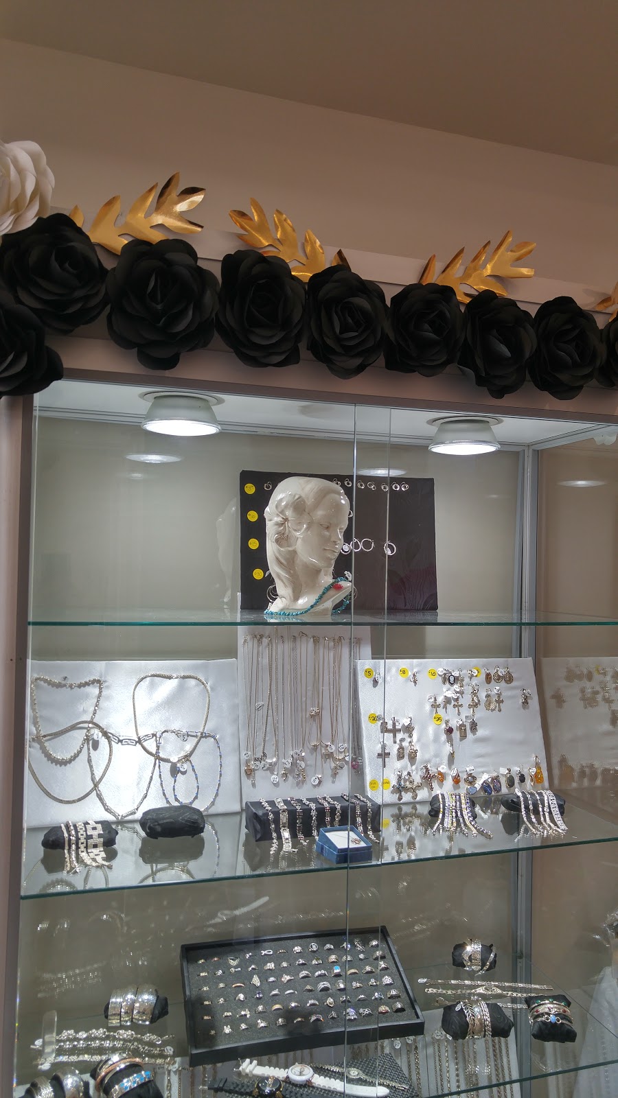 Diamond & Gold Treasures (Jewellery) | 4330 Colonel Talbot Rd, London, ON N6P 1P9, Canada | Phone: (519) 652-0526