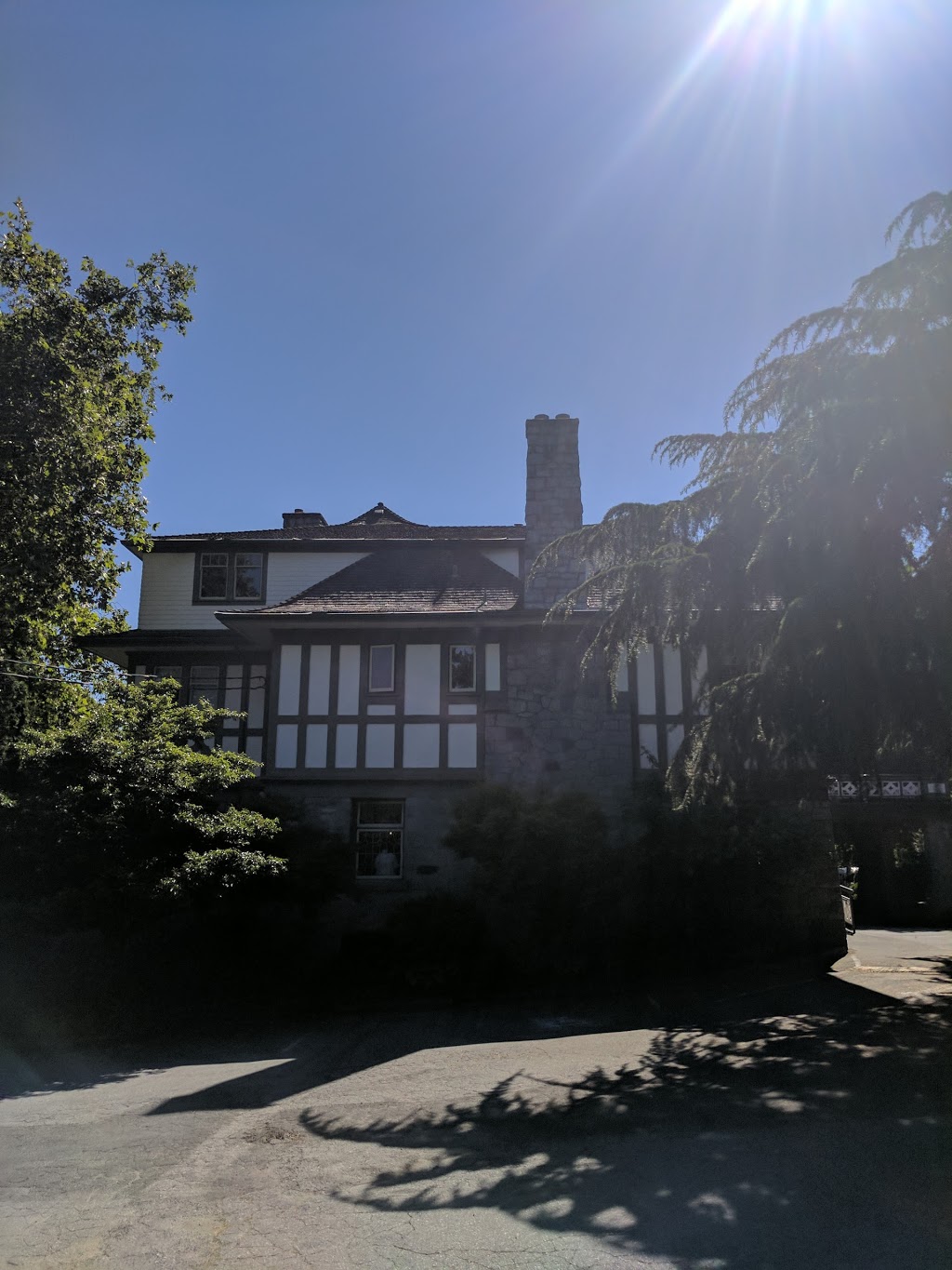 Aberthau Mansion | 4397 W 2nd Ave, Vancouver, BC V6R 1K4, Canada | Phone: (604) 257-8140