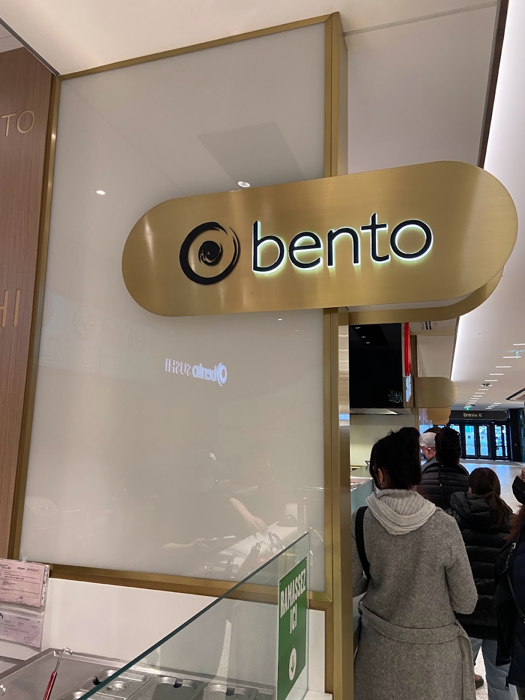 Bento Sushi | 6801 Route Transcanadienne, Pointe-Claire, QC H9R 5J2, Canada | Phone: (514) 695-1610