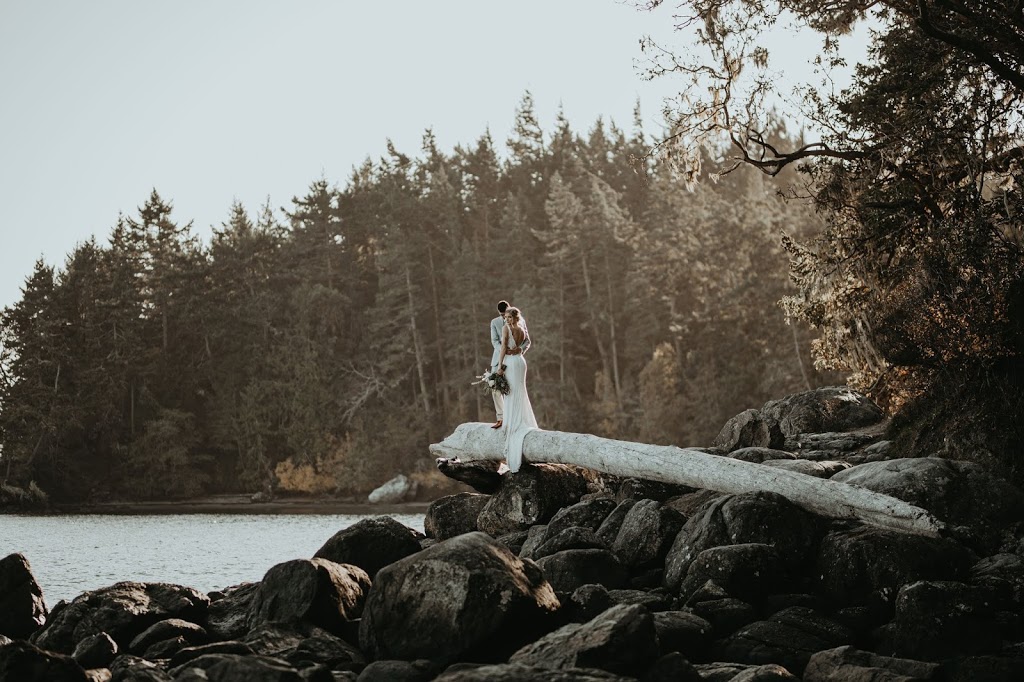 rivkah photography | 5783 East Sooke Road, Sooke, BC V9Z 0Z6, Canada | Phone: (250) 589-3686