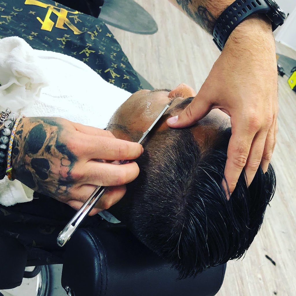 Toronto Hair Trends | 243 Kingston Rd E, Bowmanville, ON L1C 3X1, Canada | Phone: (905) 419-9111