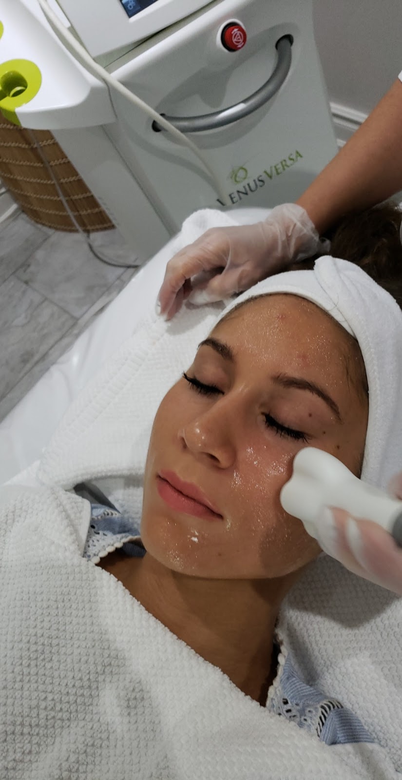 Laser Clinic and Spa | 35 Winchester Rd E, Whitby, ON L1M 1B4, Canada | Phone: (647) 922-9308