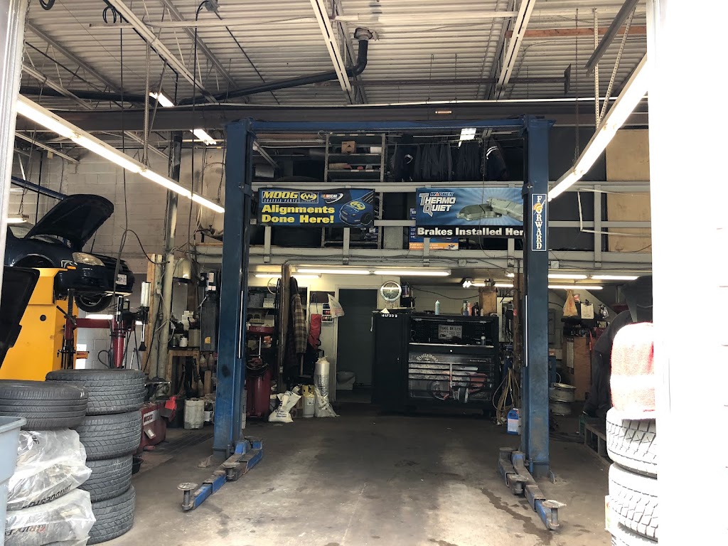 Hot Wheelz Auto Service | 16995 Yonge St #8, Newmarket, ON L3Y 5Y1, Canada | Phone: (905) 836-1189