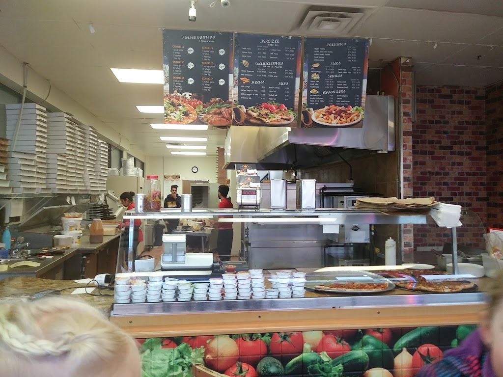 Lava Pizza & Wings | 550 Fennell Ave E, Hamilton, ON L8V 5S9, Canada | Phone: (905) 574-6666