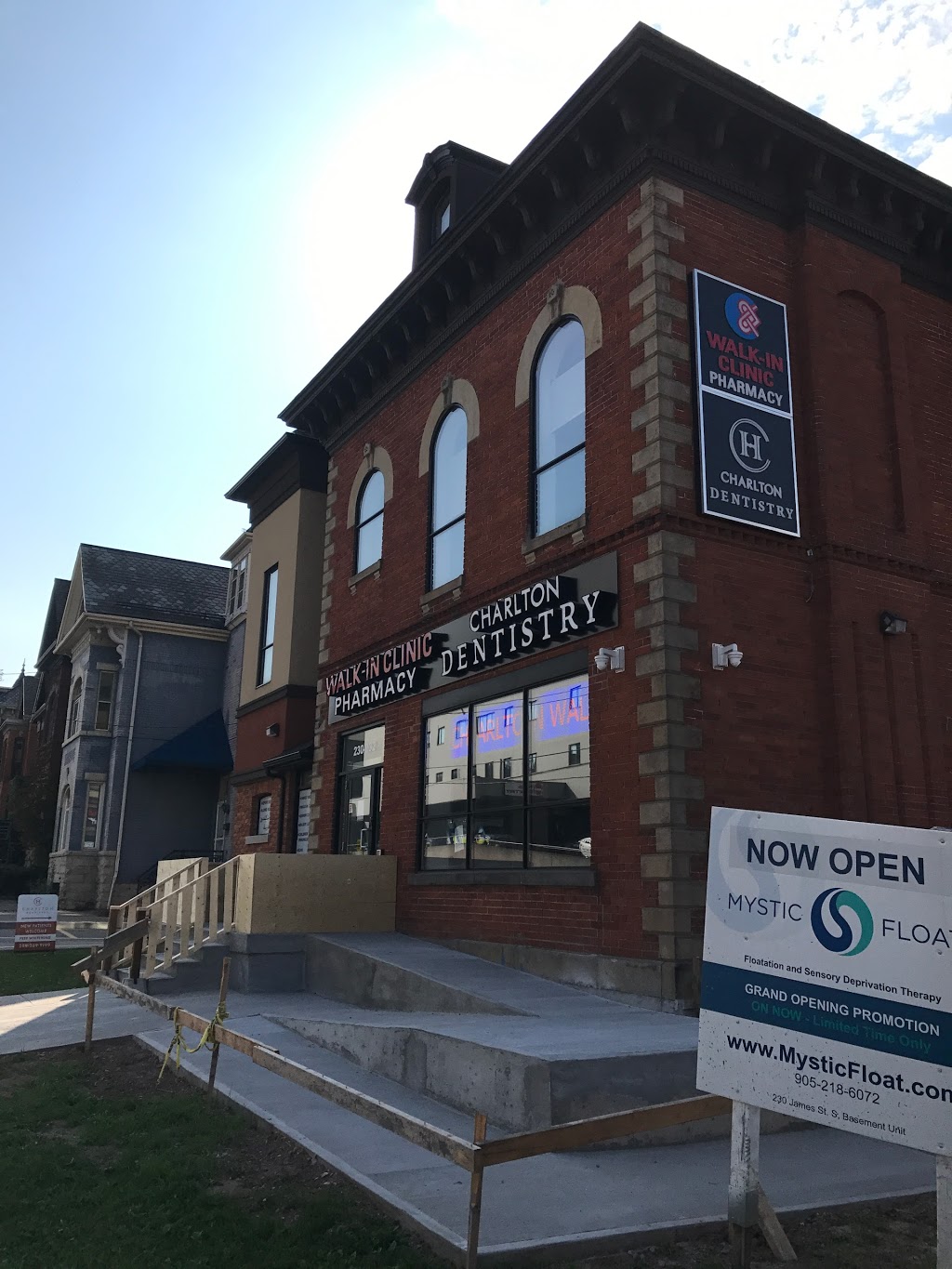 Charlton Medical Centre | 230 James St S, Hamilton, ON L8P 3B3, Canada | Phone: (289) 389-5544