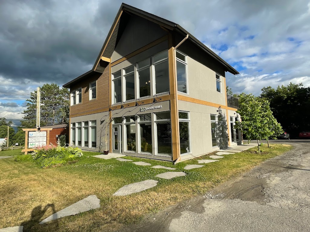 Avocat Chelsea Wakefield - Médiation Familial | 177 Chem. Old Chelsea Suite 101, Chelsea, QC J9B 1J3, Canada | Phone: (819) 639-1129