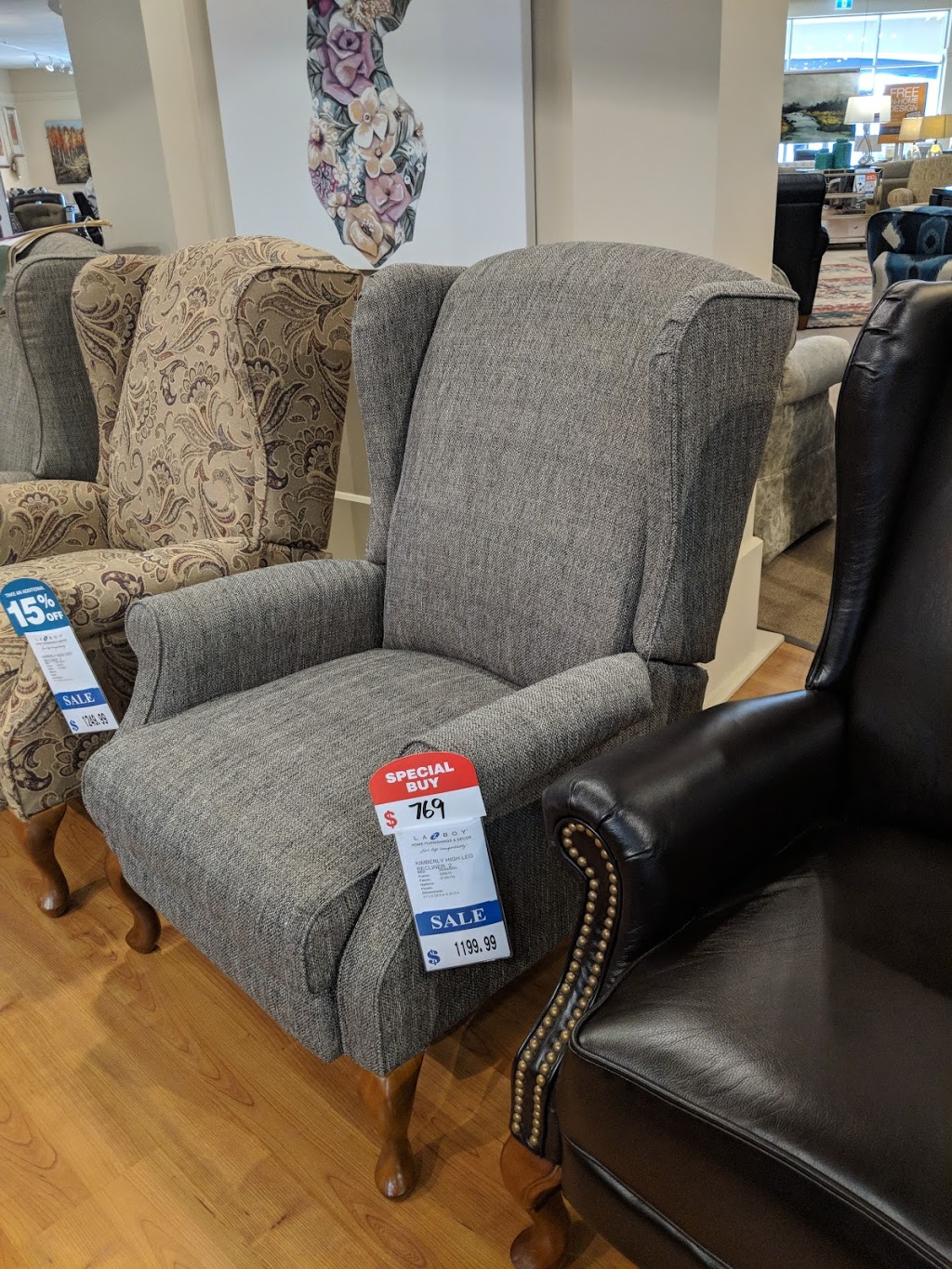 La-Z-Boy Furniture Galleries | 5111 Northland Dr NW, Calgary, AB T2L 2J8, Canada | Phone: (403) 253-1000