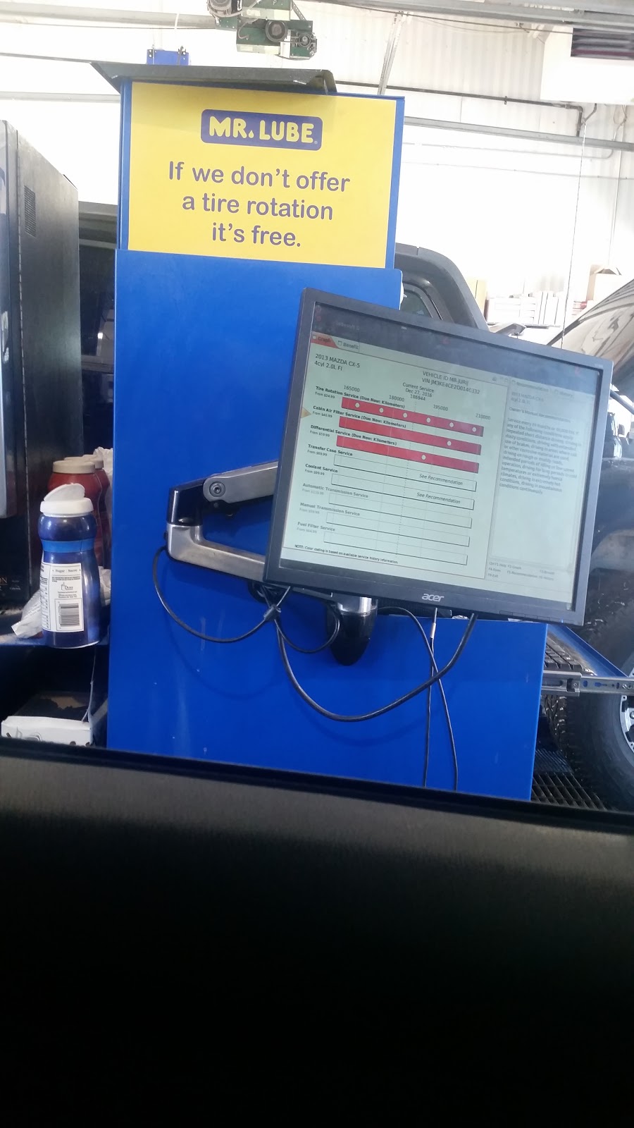 Mr. Lube | 640 St James St, Winnipeg, MB R3G 3J5, Canada | Phone: (204) 783-5823