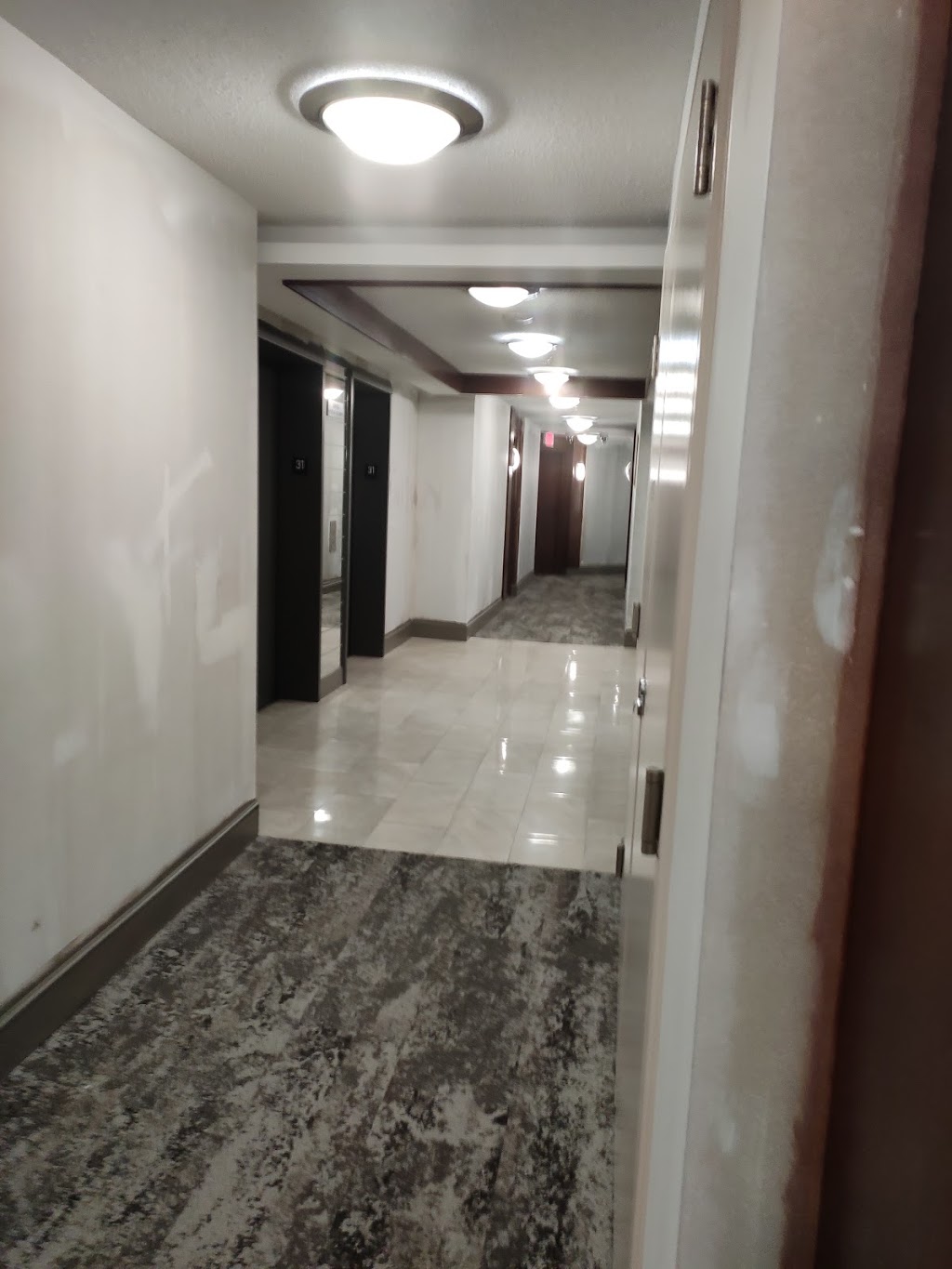 Maplewood Suites - Square One | 310 Burnhamthorpe Rd W, Mississauga, ON L5B 4P9, Canada | Phone: (647) 281-5002