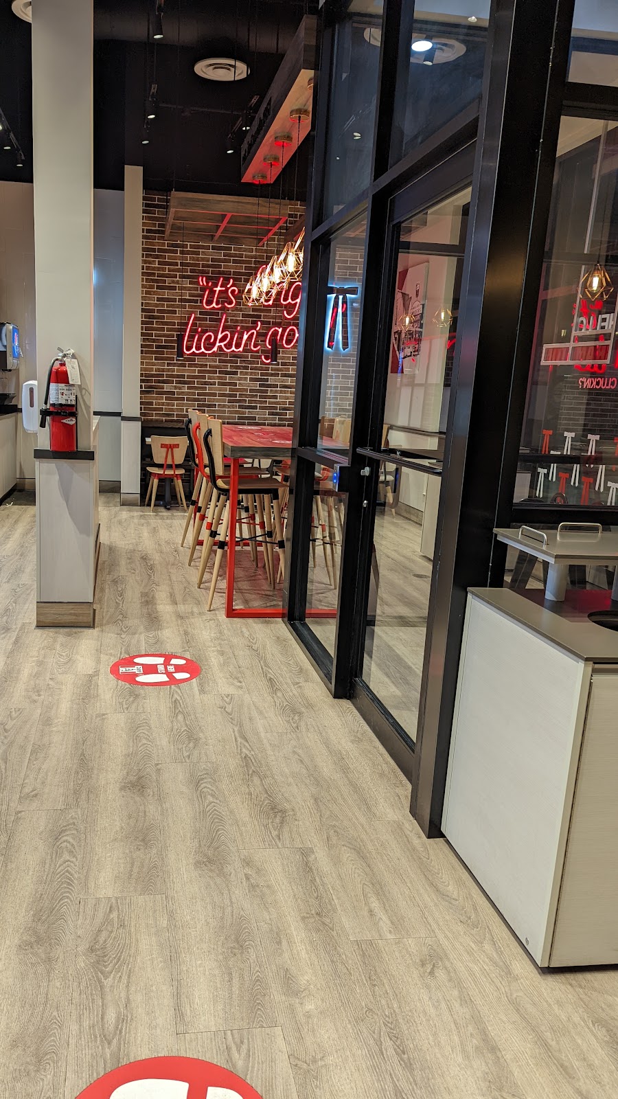 KFC | 1475 Mayfield Rd, Brampton, ON L7A 5G6, Canada | Phone: (905) 863-1136