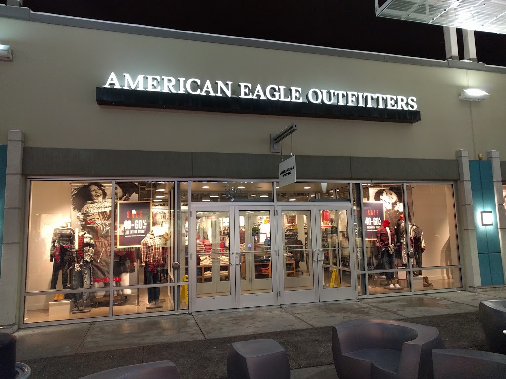 American Eagle Outfitters | TORONTO PREMIUM OUTLETS, 13850 Steeles Ave Suite 830, Halton Hills, ON L7G 5G2, Canada | Phone: (905) 875-2796