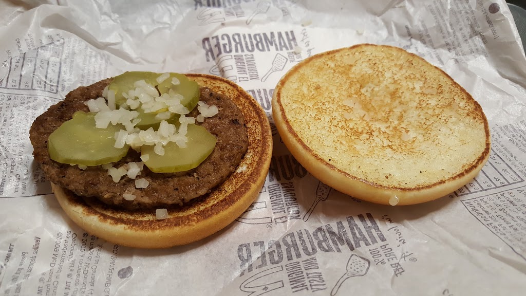 McDonalds | 5776 Ladner Trunk Rd, Delta, BC V4K 1X6, Canada | Phone: (604) 940-3770