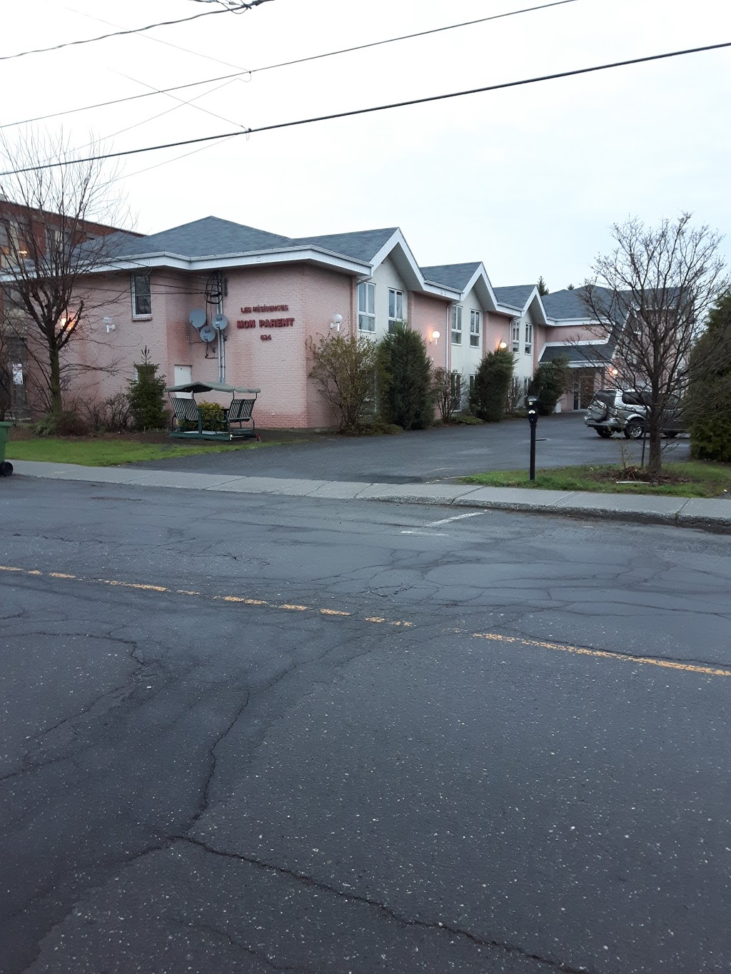 Residences Mon Parent Enr | 634 Rue Hériot, Drummondville, QC J2B 1C3, Canada | Phone: (819) 478-3339