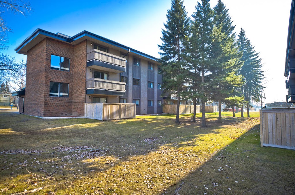 McKinnon Manor Apartments | 15 McKinnon Rd NE, Calgary, AB T2E 7V4, Canada | Phone: (403) 508-0516