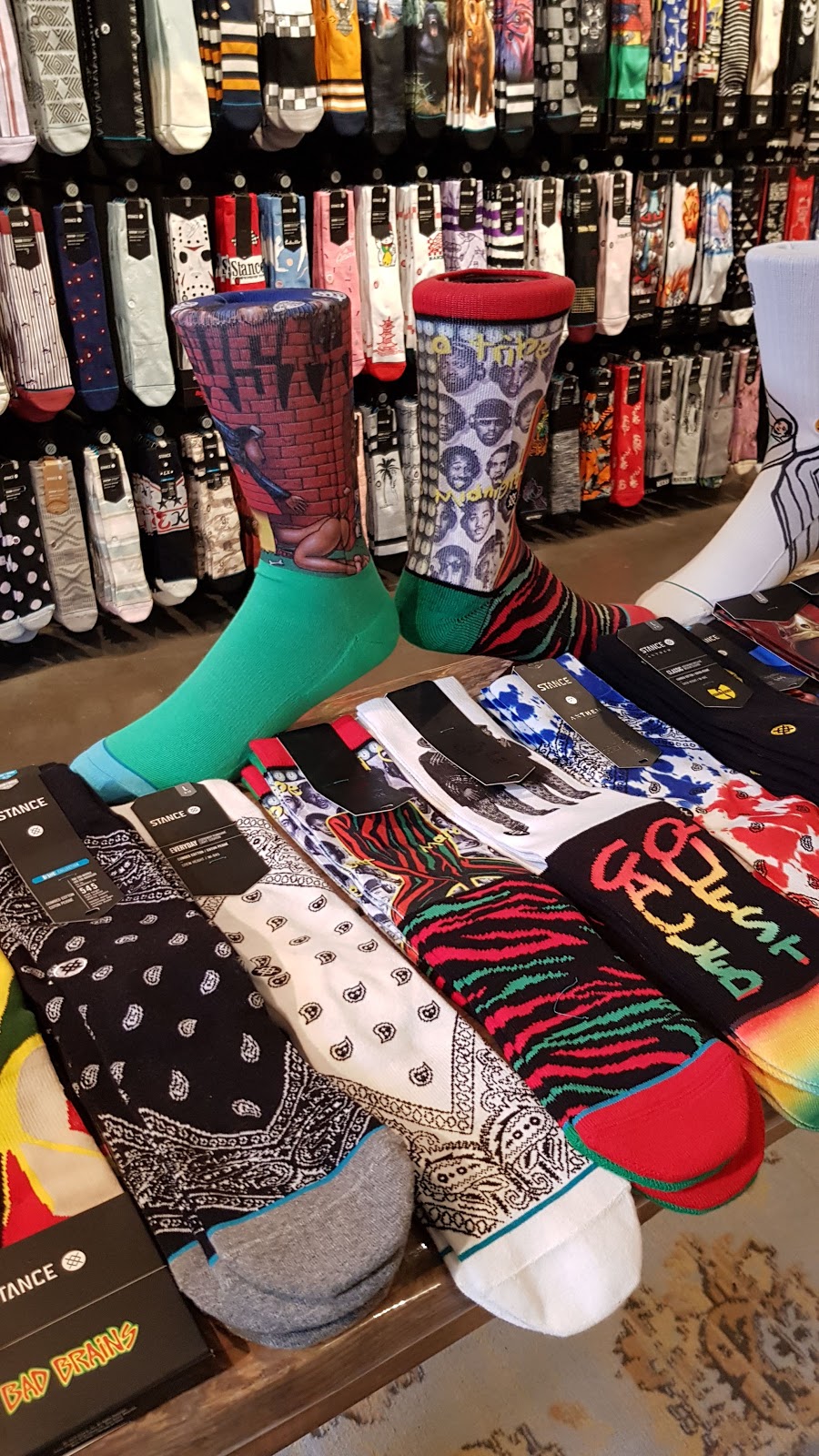FloorPlay Socks | 45 Tank House Lane, Toronto, ON M5A 3C4, Canada | Phone: (416) 362-7625