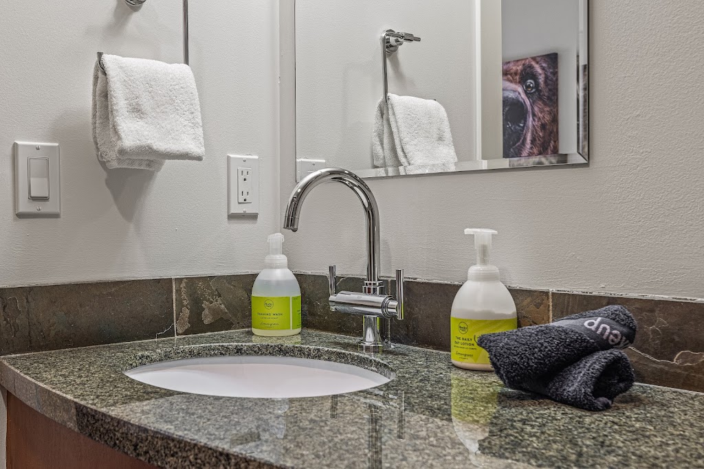 THE BEARS DEN by BOW Vacation Property Management | 173 Kananaskis Way, Canmore, AB T1W 0A3, Canada | Phone: (403) 401-9343