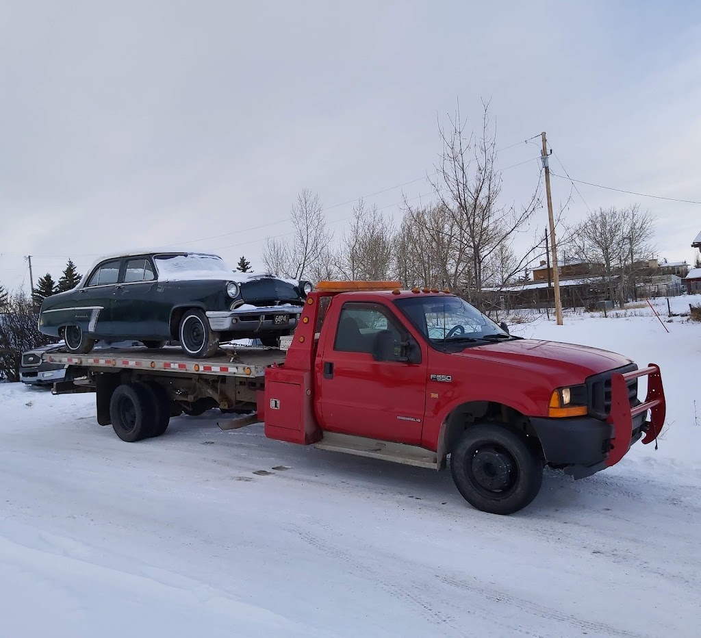 DJs Calgary Towing | 128 Bedford Cir NE, Calgary, AB T3K 1L1, Canada | Phone: (403) 922-2412