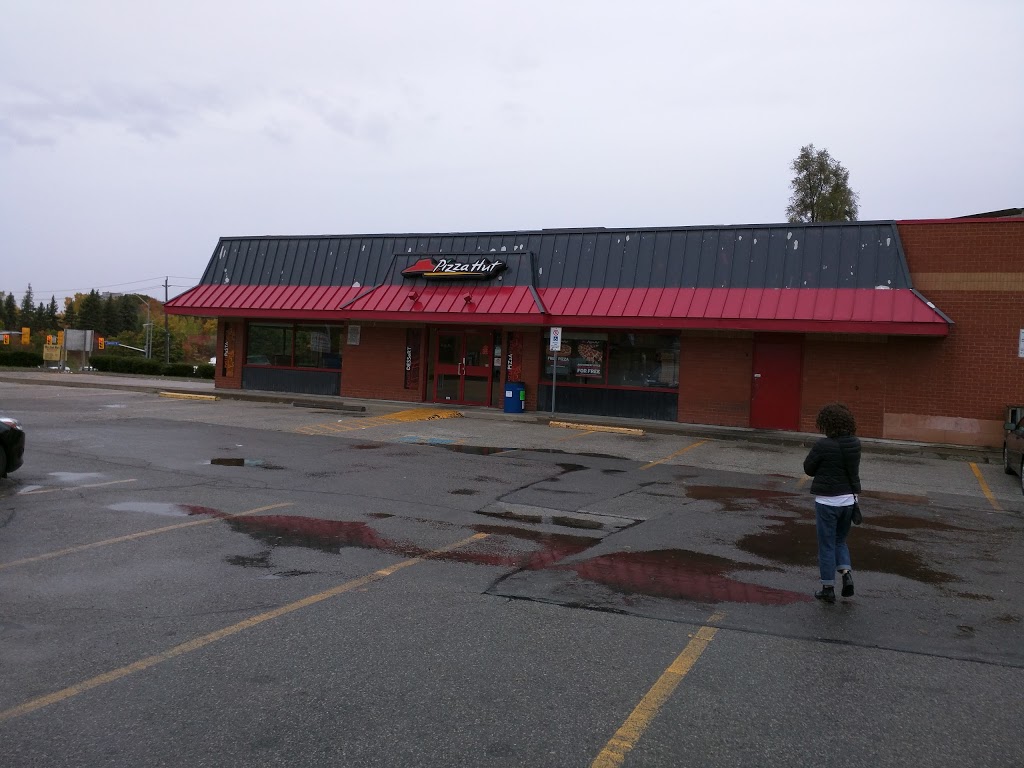 Pizza Hut | 1635 Lawrence Ave W, North York, ON M6L 3C9, Canada | Phone: (416) 241-6006