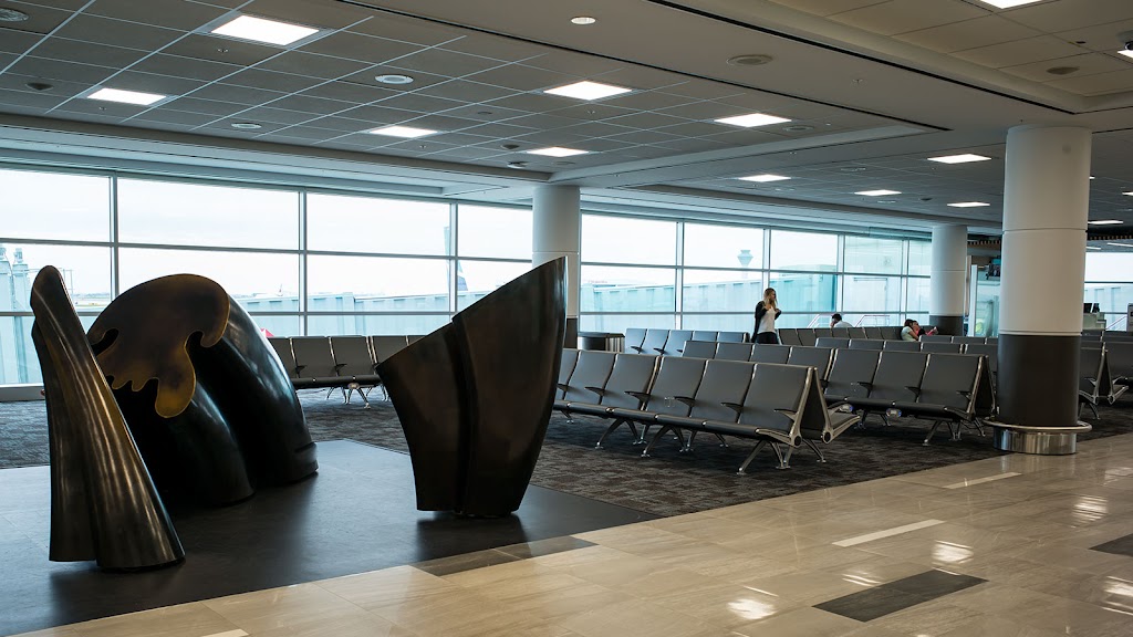 Toronto Airport Limo | 145 Grand River Blvd, Scarborough, ON M1B 1G4, Canada | Phone: (416) 410-4477
