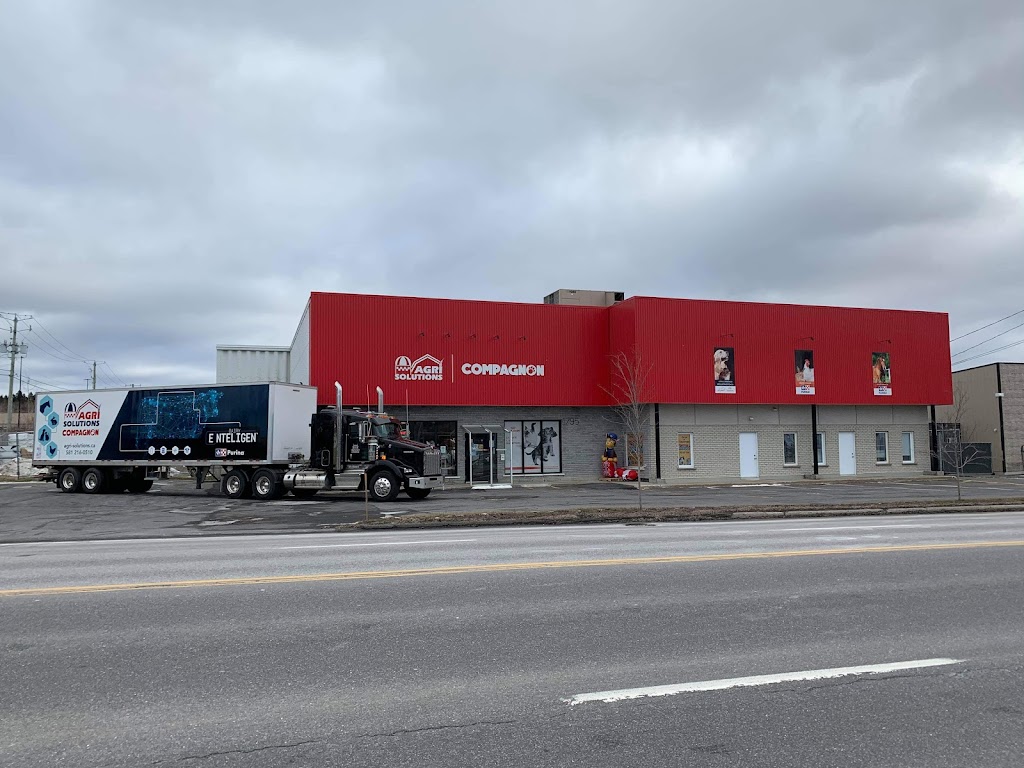 Agri-Solutions | Compagnon | 1795 Av. du Pont S, Alma, QC G8B 6N3, Canada | Phone: (418) 344-1709