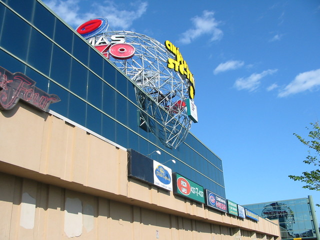 Cinéma Guzzo | 300 Rue Sicard, Sainte-Thérèse, QC J7E 3X5, Canada | Phone: (450) 979-4444