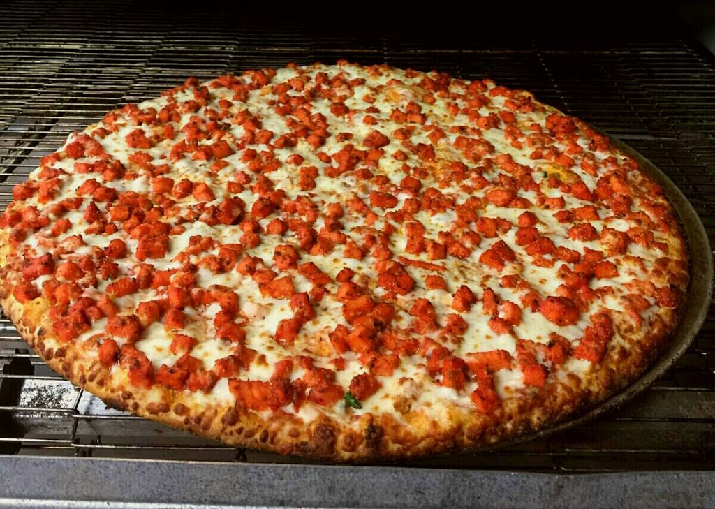 City South Pizza | 106 Humber College Blvd #11, Etobicoke, ON M9V 4E4, Canada | Phone: (416) 744-5053