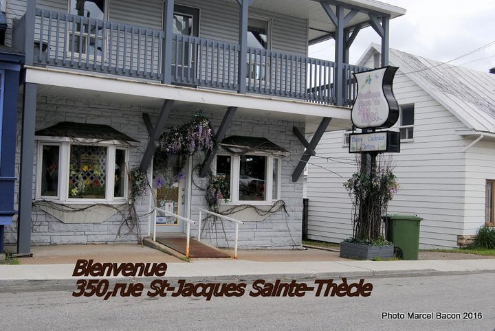 Fleur de Mai | 350 Rue Saint Jacques, Sainte-Thècle, QC G0X 3G0, Canada | Phone: (418) 289-2110