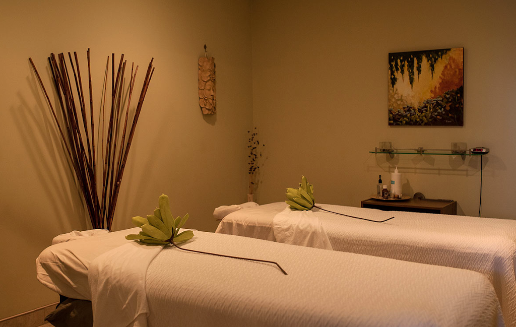 Véronique Coiffure Beauty and Spa Center | 472 Rue Main H, Hudson, QC J0P 1H0, Canada | Phone: (450) 458-1884