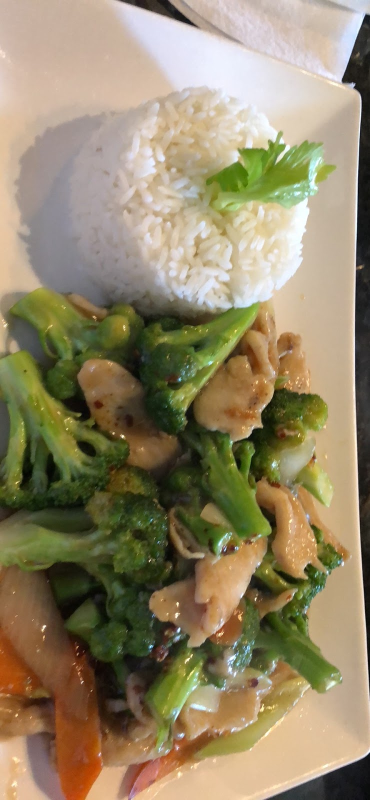 Hot Wok | 41 Wilson St W, Perth, ON K7H 2N1, Canada | Phone: (613) 264-9994