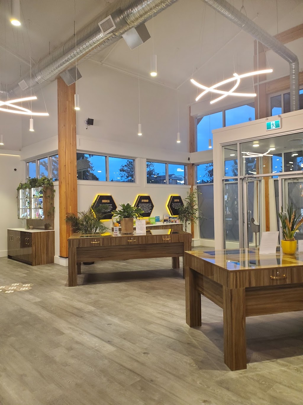 Honeycomb Cannabis | 2317 Millstream Rd #107, Victoria, BC V9B 3R4, Canada | Phone: (250) 940-7190