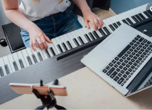 Edmonton Online Music Lesson Studio | 4601 115 Ave NW, Edmonton, AB T5W 0W1, Canada | Phone: (778) 990-9902