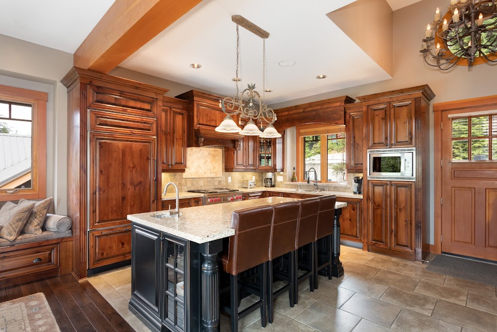 Real Estate Agent Doug Treleaven - RE/MAX Whistler | 7015 Nesters Rd #106, Whistler, BC V8E 0X1, Canada | Phone: (604) 905-8626