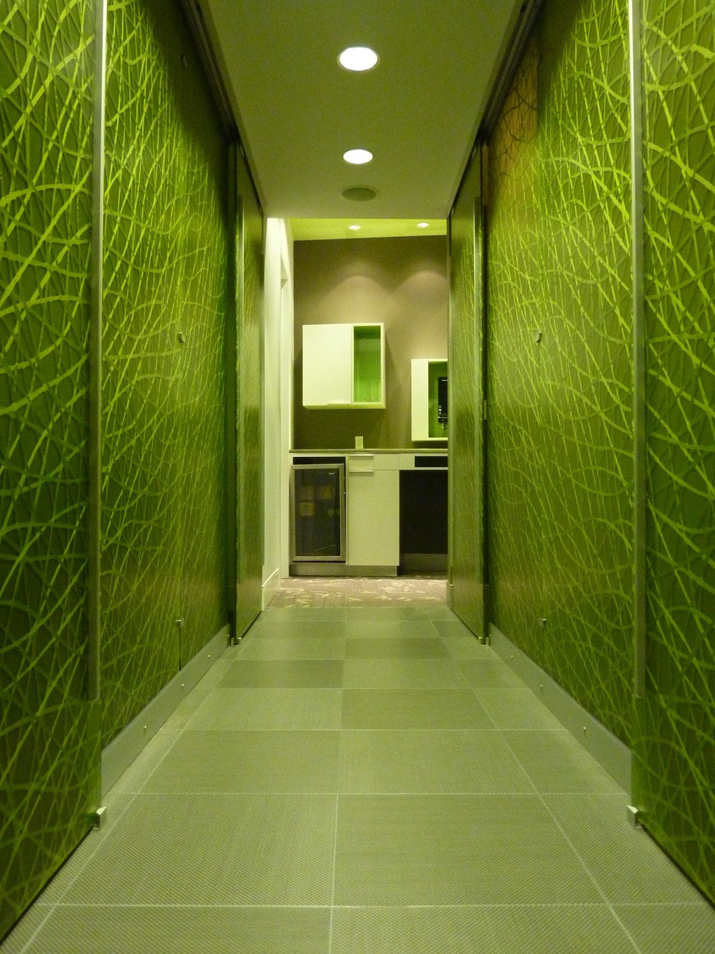 Westside Laser & Light | 30 Springborough Blvd SW, Calgary, AB T3H 0N9, Canada | Phone: (403) 685-0110