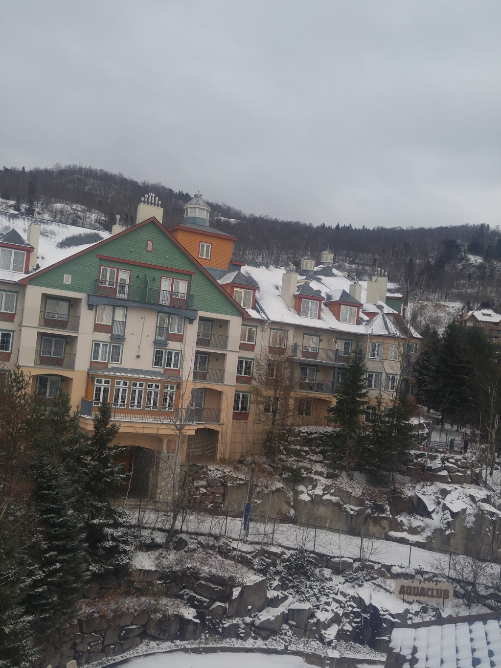 Red Birds Ski Club | 15 Ch des Deux Criques, Mont-Tremblant, QC J8E 1X5, Canada | Phone: (819) 717-4399
