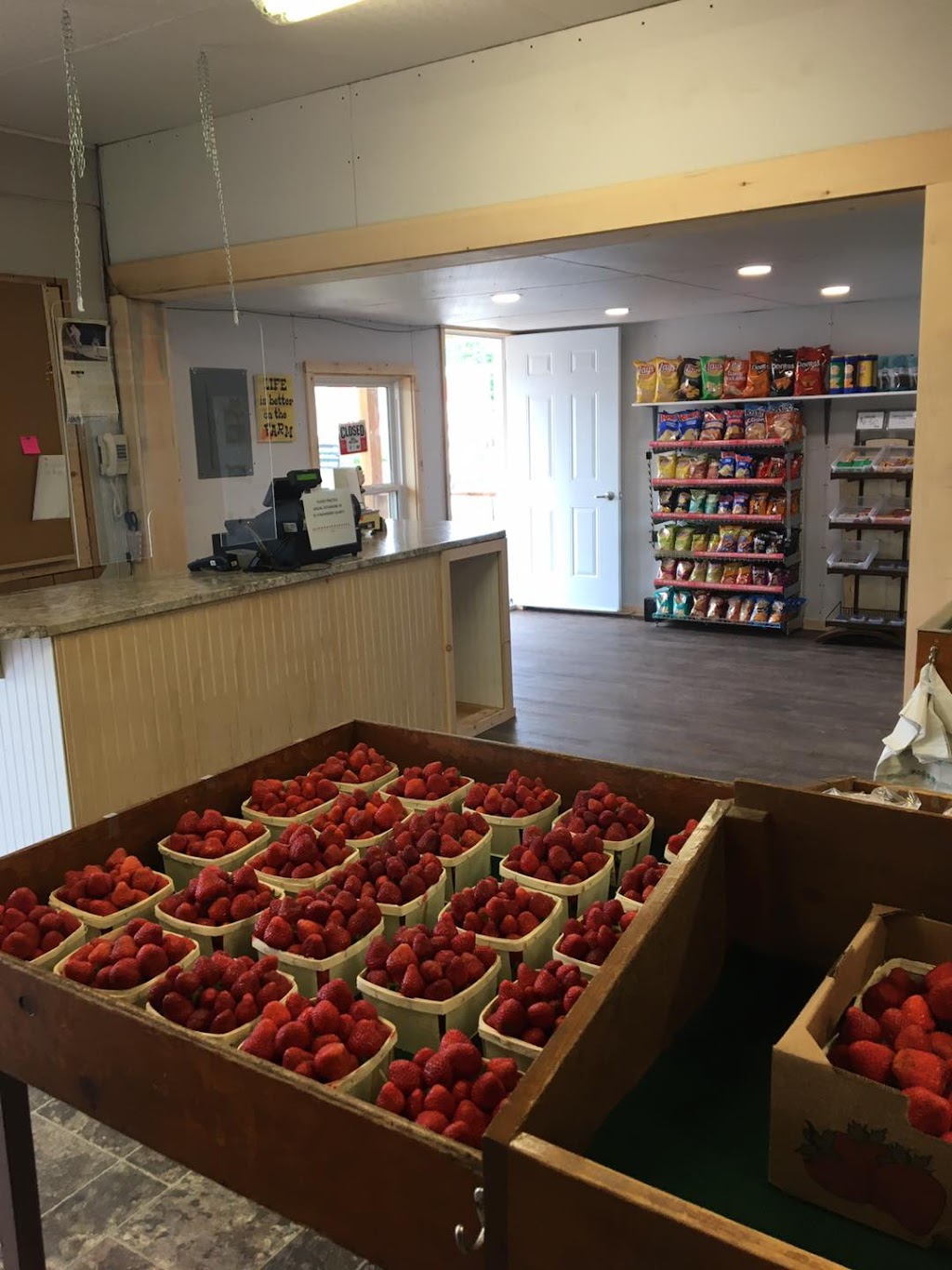 Slocums Farm Fresh Produce | 6179 NB-105, Waterborough, NB E4C 2Y3, Canada | Phone: (506) 362-5544