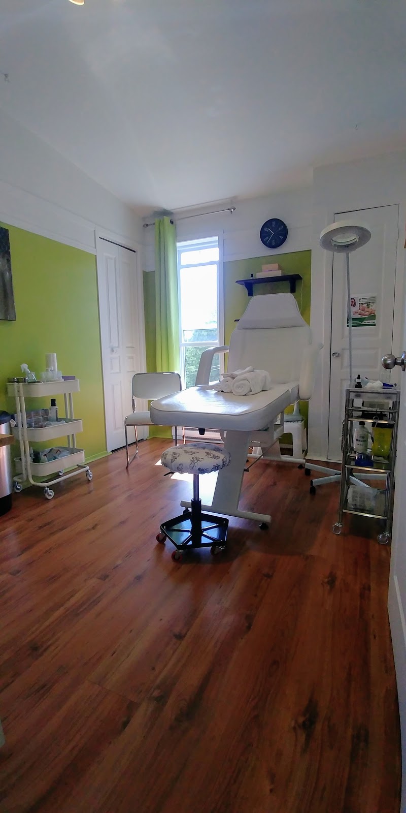Mélanie Lachance infirmière auxiliaire en soins podologiques | OSens, 4949 Boulevard des Vétérans, Lac-Mégantic, QC G6B 2G4, Canada | Phone: (819) 582-7796