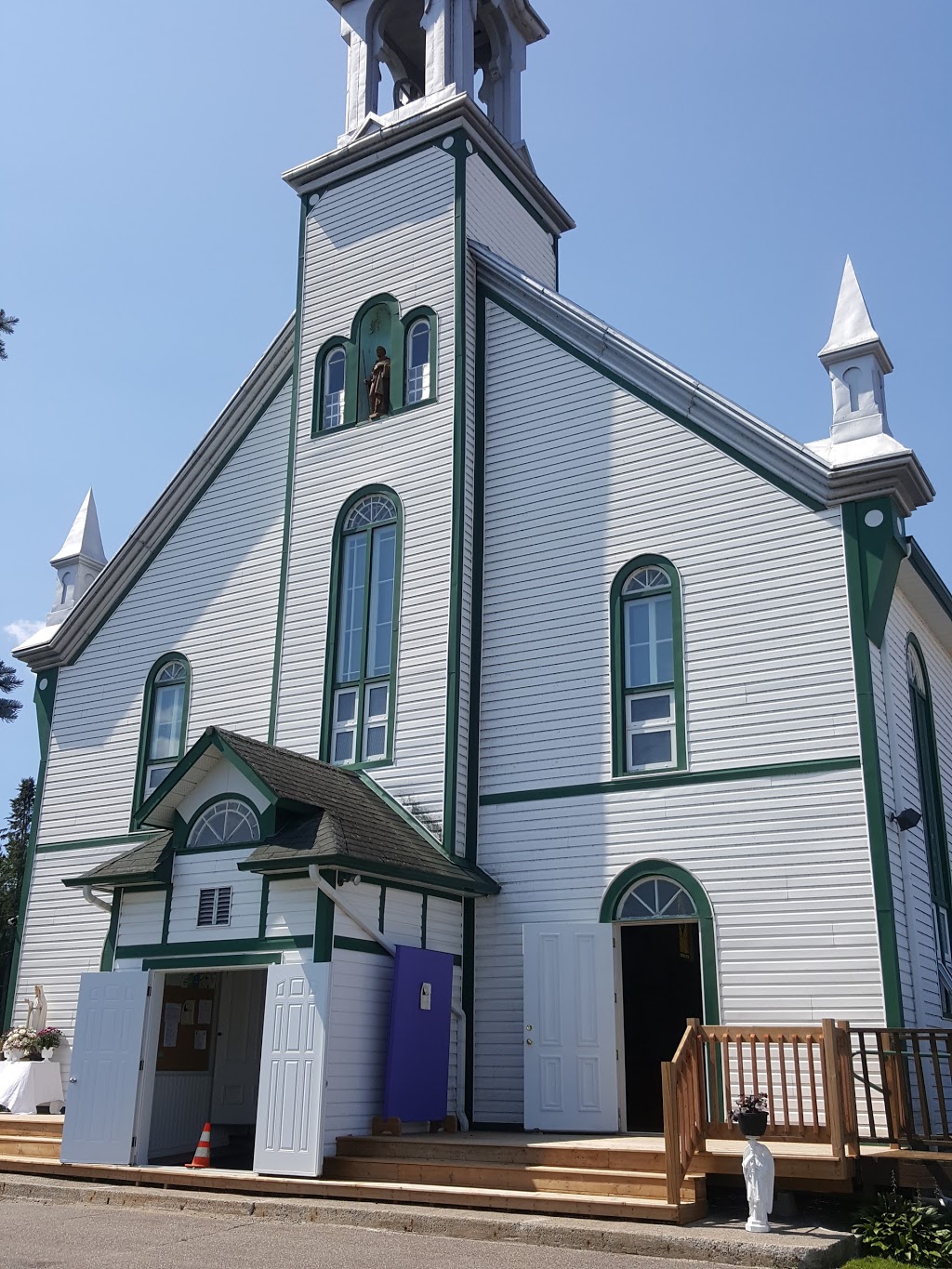 St. Malachy | 3889 QC-315, Mayo, QC J8L 3Z8, Canada | Phone: (819) 986-3763