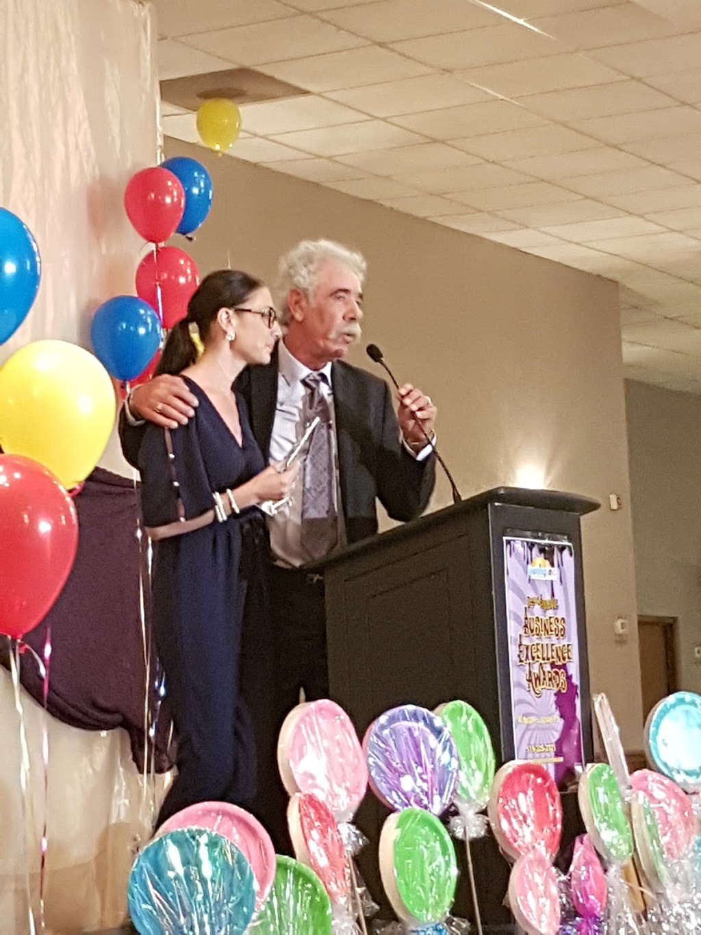 Leamington Portuguese Community Club | 217 Talbot St W, Leamington, ON N8H 1N8, Canada | Phone: (519) 326-5561