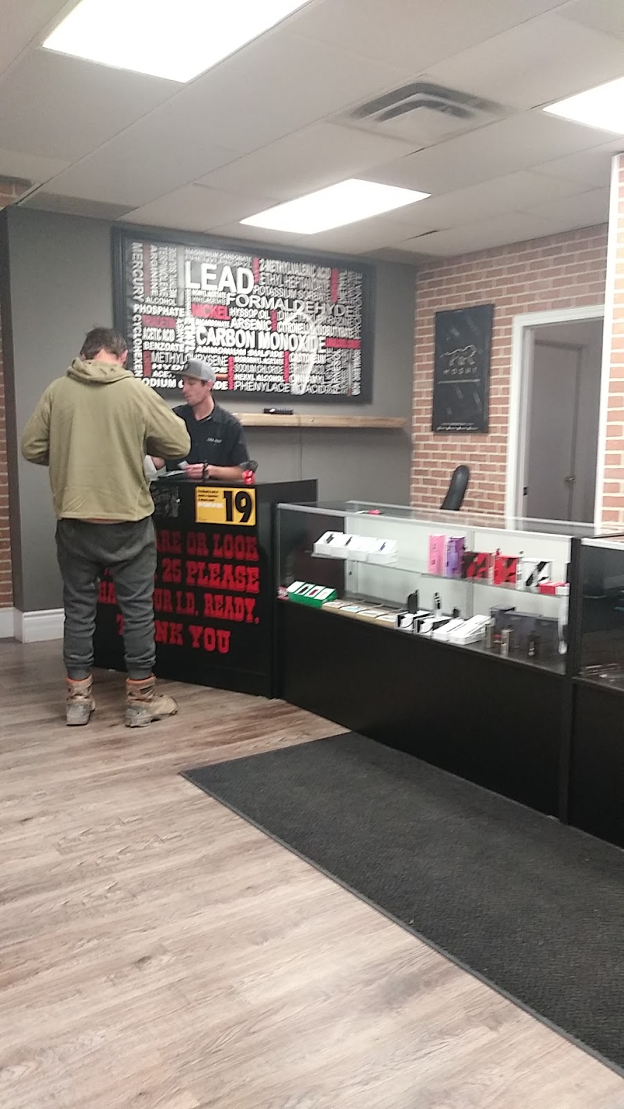 Lux Vape Inc | 434 7th Ave c, Hanover, ON N4N 2J4, Canada | Phone: (519) 364-8273