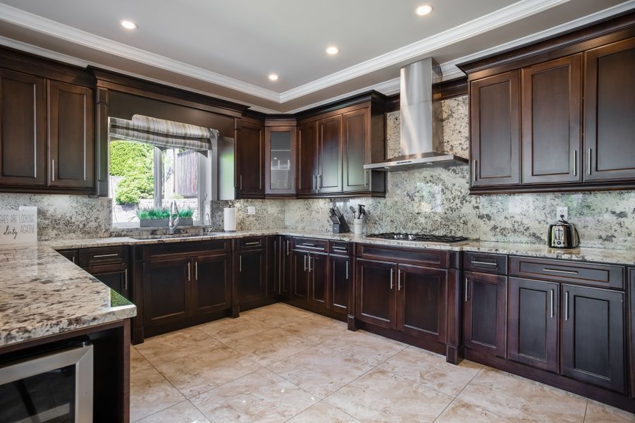 LivinLocal | 4175 McConnell Dr, Burnaby, BC V5A 3J7, Canada | Phone: (604) 416-1600