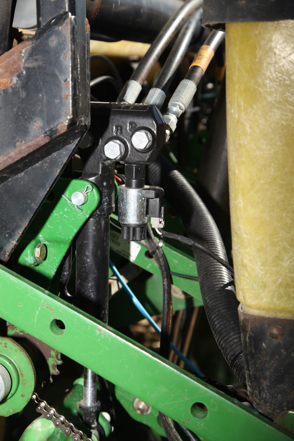 Clifford Precision | 5543 Minto Normanby Townline, Clifford, ON N0G 1M0, Canada | Phone: (519) 327-8804