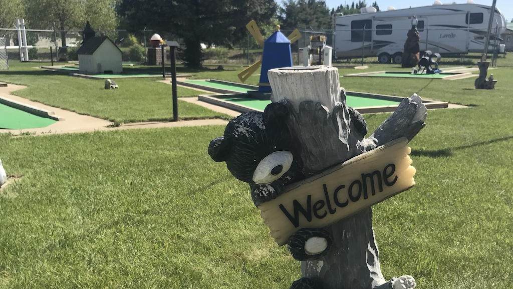 Gobbles Putt For Par | 104 Carl Erickson Ave, Shell Lake, SK S0J 2G0, Canada | Phone: (306) 270-7310