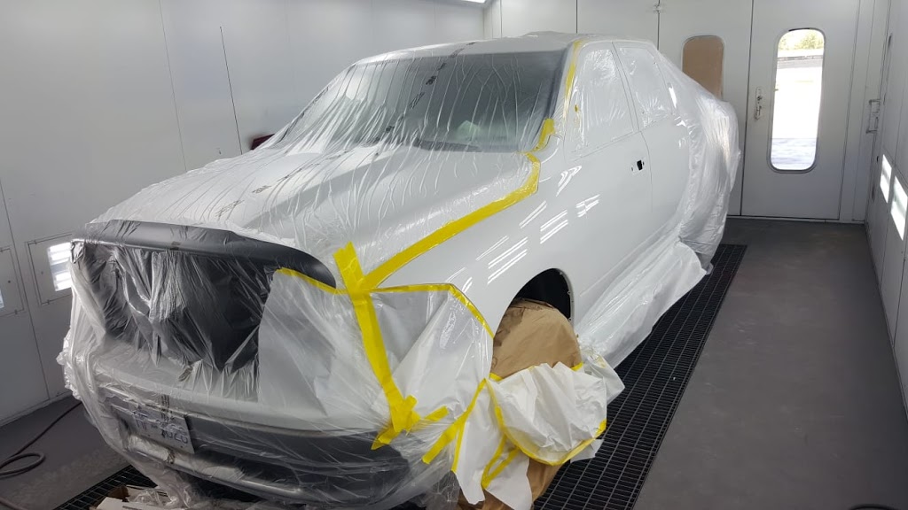 CSN Neighbourhood Auto Body Ltd | 232 Rosetown Ave, Penticton, BC V2A 3J4, Canada | Phone: (250) 492-7882