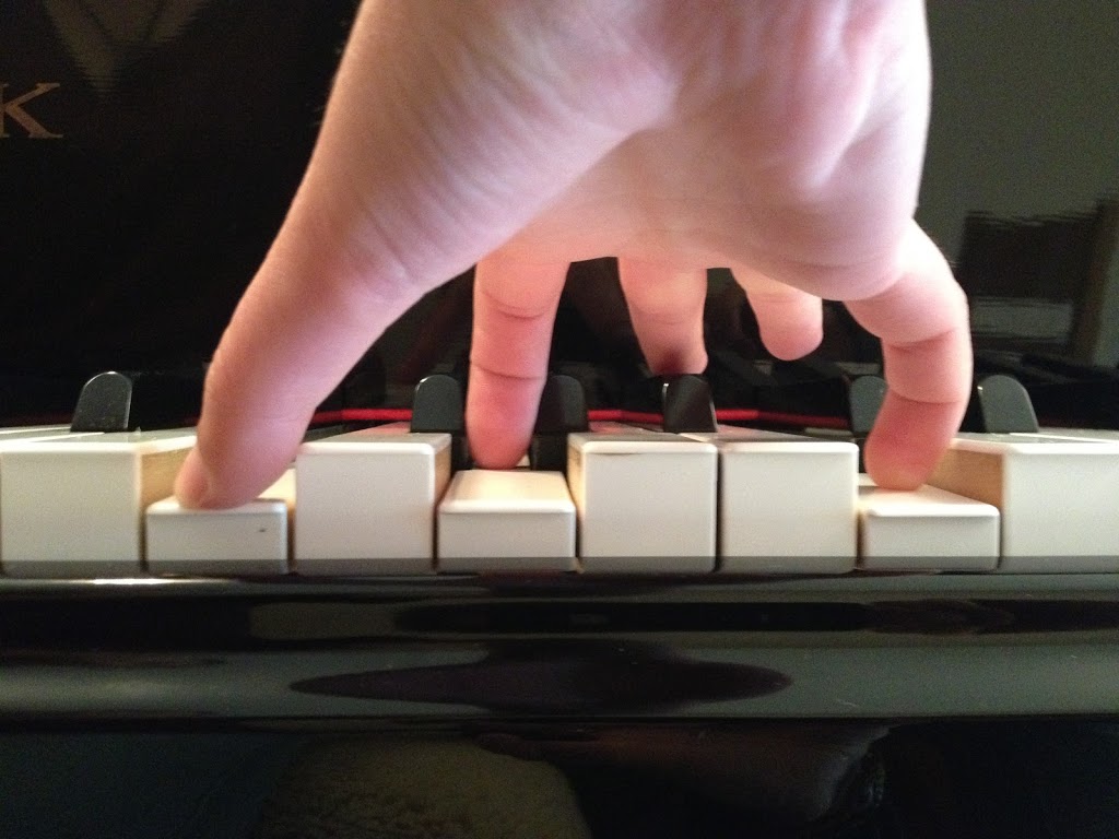 Applewood Music Studio | 4451 Tyndall Ave, Victoria, BC V8N 3S4, Canada | Phone: (250) 896-8976