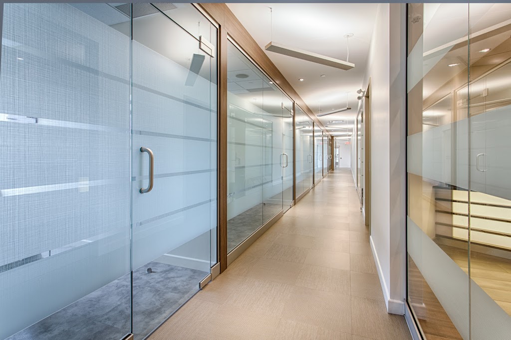 Dr Éric Lacoste, Parodontiste | 3333 100e Avenue #300, Laval, QC H7T 0G3, Canada | Phone: (450) 687-3310