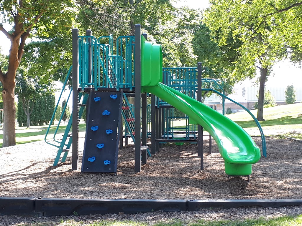 Oliver Elementary School | 809 School Ave, Oliver, BC V0H 1T0, Canada | Phone: (250) 498-3468