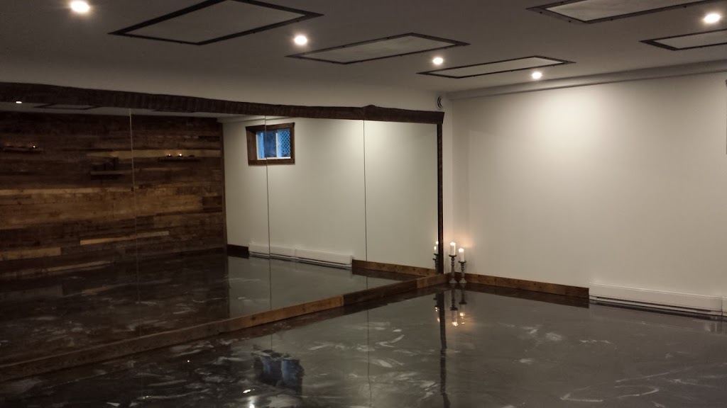 Studio Yoga Hot St-Sauveur | 91 Avenue Léonie, Saint-Sauveur, QC J0R 1R5, Canada | Phone: (450) 630-1031