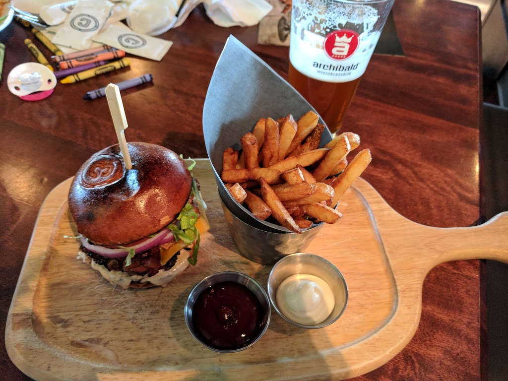 La Cage - Brasserie sportive | 1055 Boulevard du Grand Héron, Saint-Jérôme, QC J7Y 5K8, Canada | Phone: (450) 431-4113