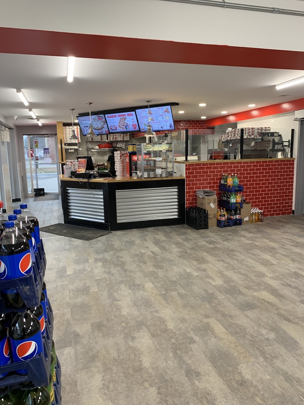 Square Boy Pizza | 24601 Hwy 7, Sharbot Lake, ON K0H 2P0, Canada | Phone: (613) 279-3361
