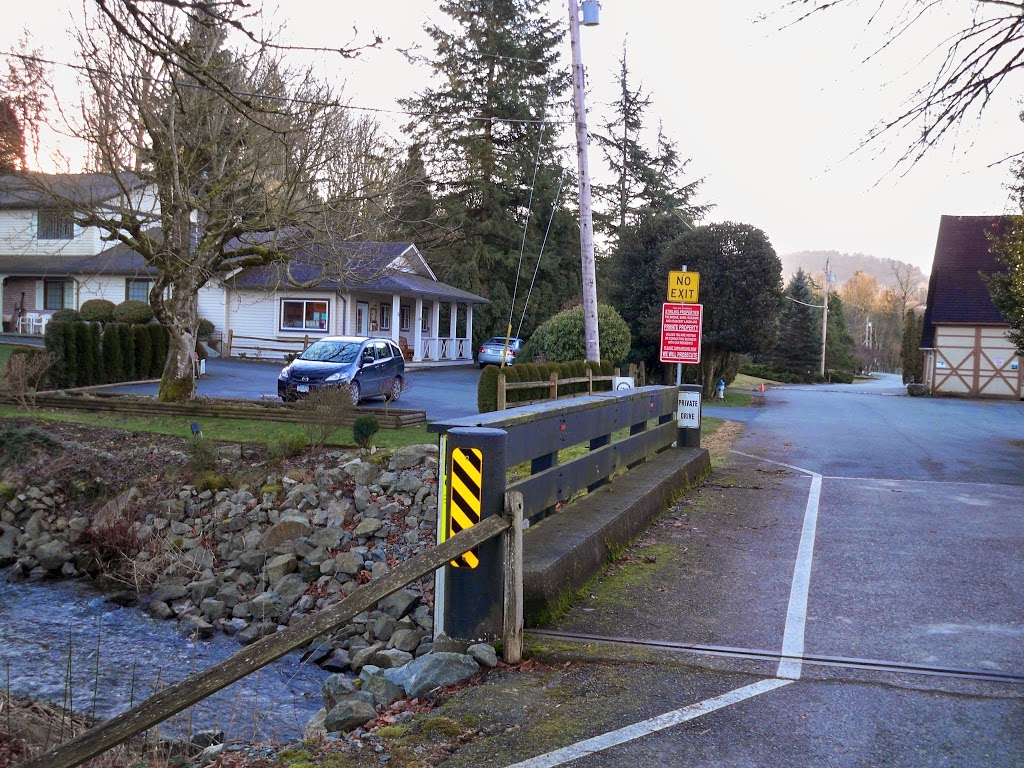 Clayburn Pet Hospital | 35060 Clayburn Rd, Abbotsford, BC V2S 7Z2, Canada | Phone: (604) 853-4411